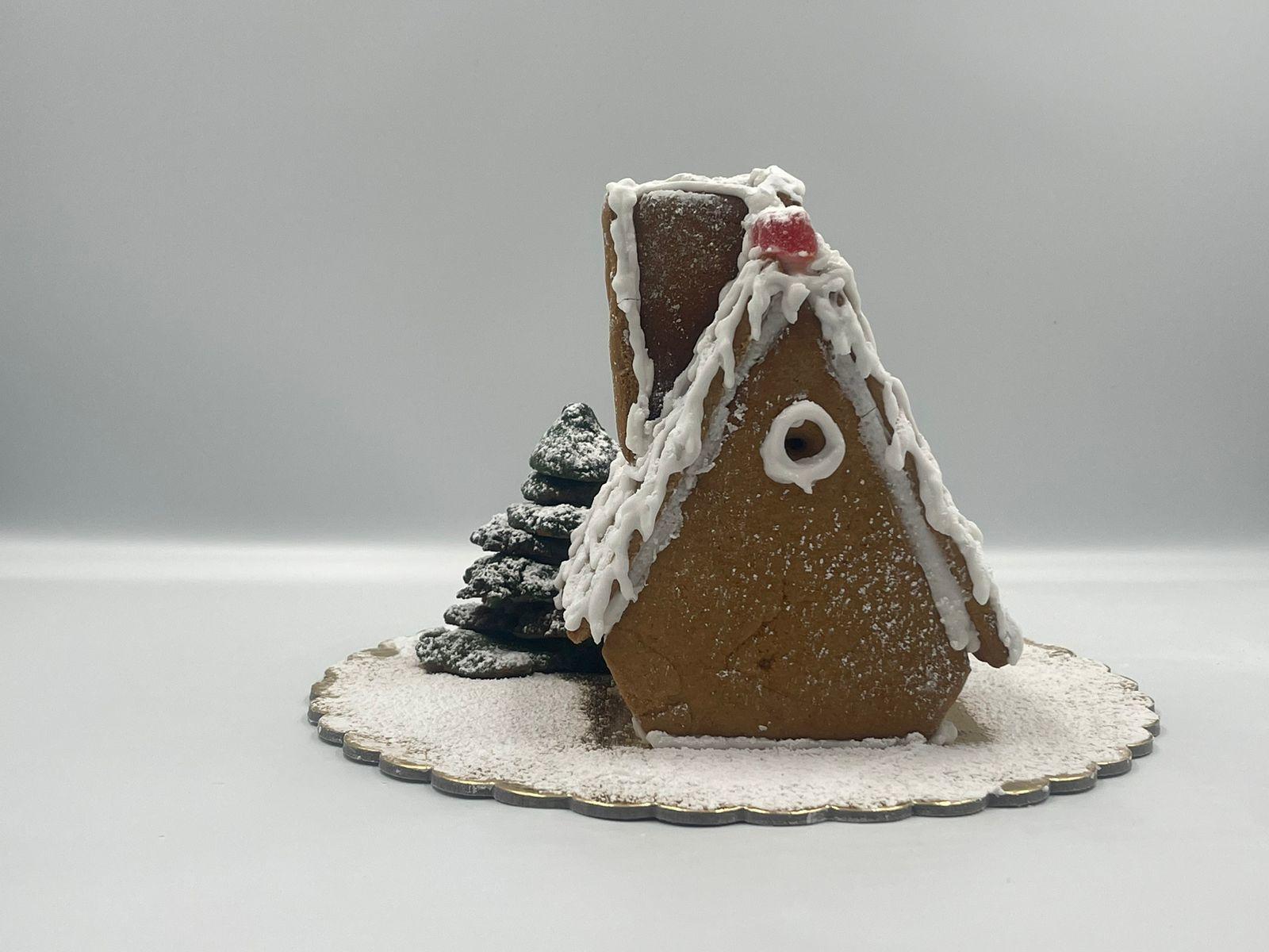 Gingerbread-mikro-filandiko-spitaki-rearview Gingerbread Μικρό Φινλανδικό σπιτάκι