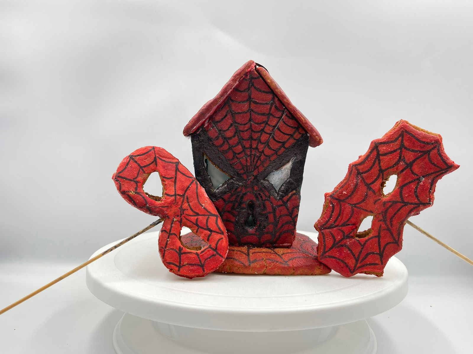 spiderman-house-front-view1 Gingerbread Spiderman's House