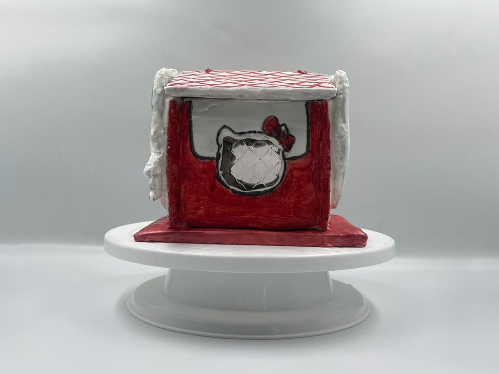 Gingerbread-Hello-Kittys-Candy-Castle-side-view-6 Gingerbread-Hello-Kittys-Candy-Castle