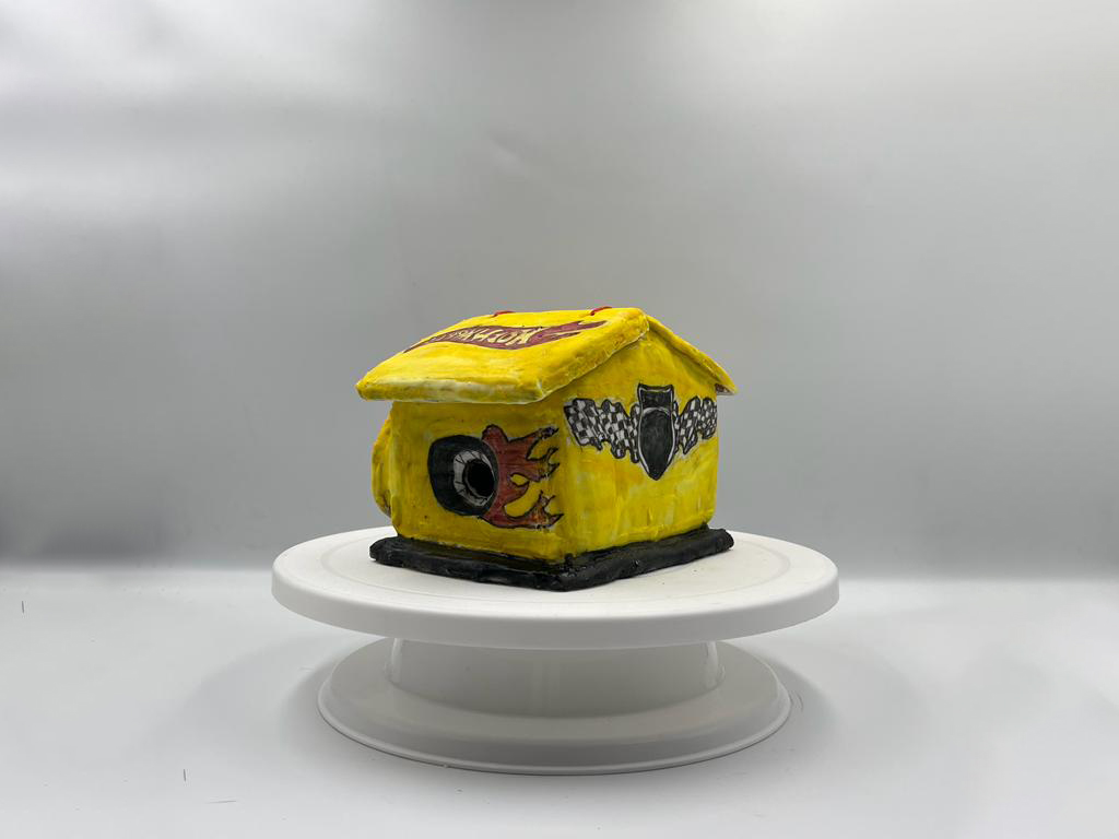 Gingerbread_ομάδα-HotWheels-side_view_5 Gingerbread HotWheels Race House