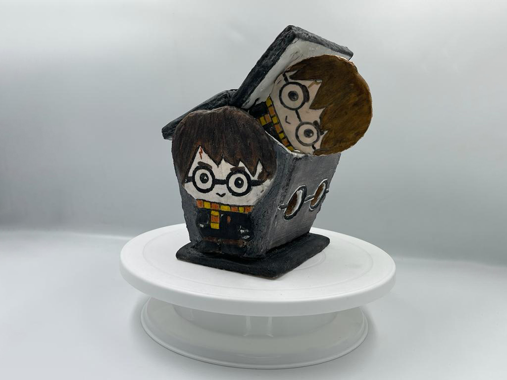 The-Harry-Potters- House-front-open Gingerbread The Harry Potters House