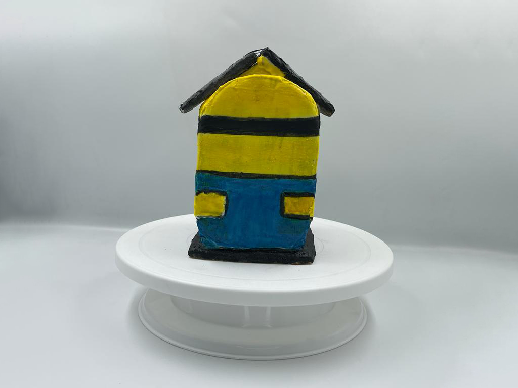 The-Minions- Cookie-House-side-view-4 Gingerbread The Minions Cookie House