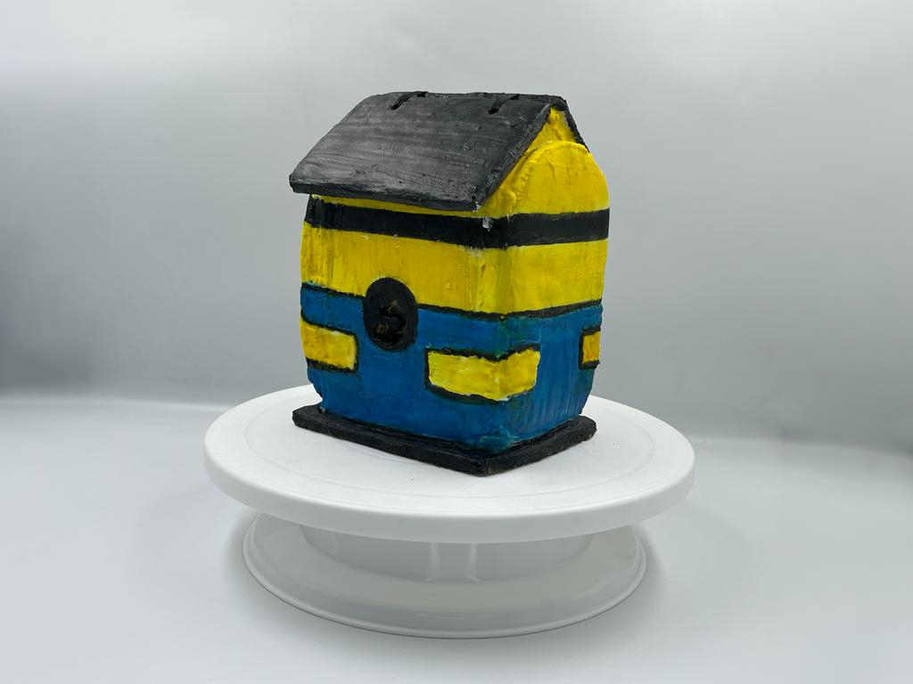 The-Minions- Cookie-House-side-view-5 Gingerbread The Minions Cookie House