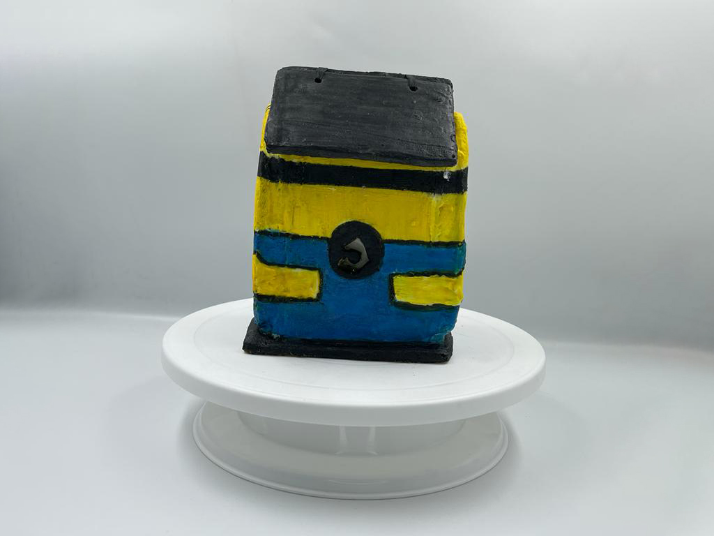 The-Minions- Cookie-House-side-view-6 Gingerbread The Minions Cookie House